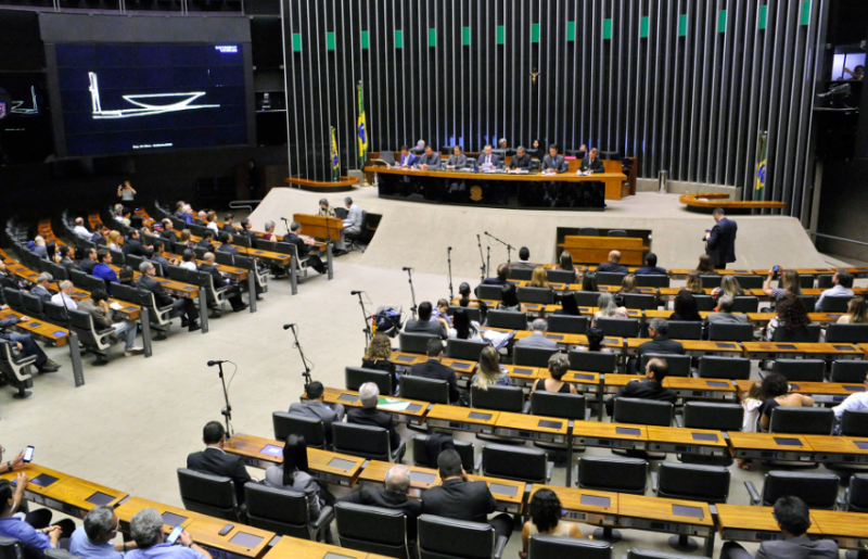 Câmara deve retomar discussão da reforma 2 04de42acb13c5bb3cee808f42f8f9f27