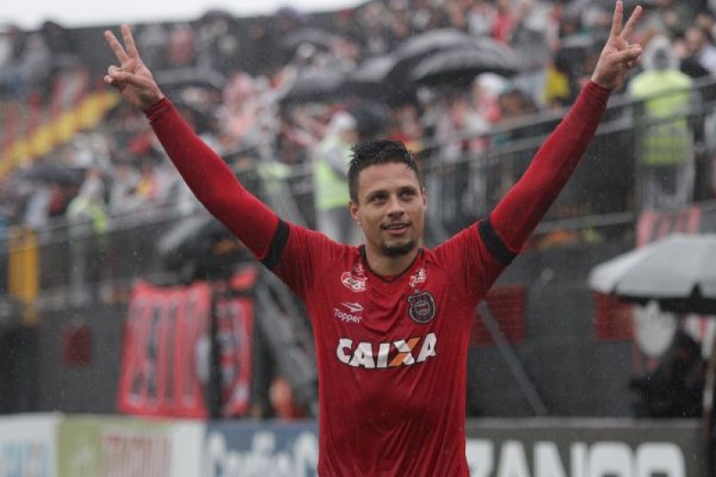 Goiás fecha com meio-campista Rafinha 2 35f70ff18598f32d3c2df157a19f4703