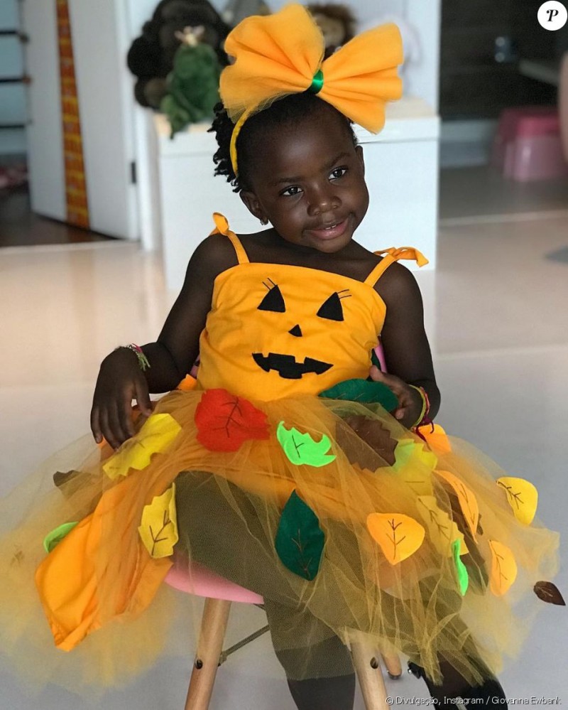 Giovanna Ewbank exibe Títi fantasiada de abóbora 2 474890e75b8632bd4a42cd4e8bab1548