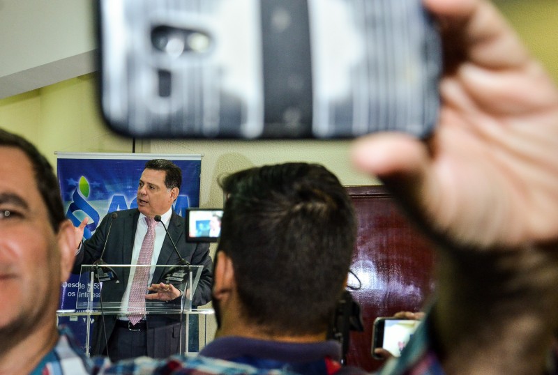 d9947842dfea73457bb14c3c601ed9e2