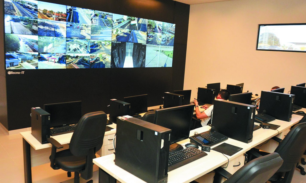 Secretário de Ciência, Tecnologia destaca que falta Enel levar a energia para as câmeras serem ligadas | Foto: Wigor Vieira