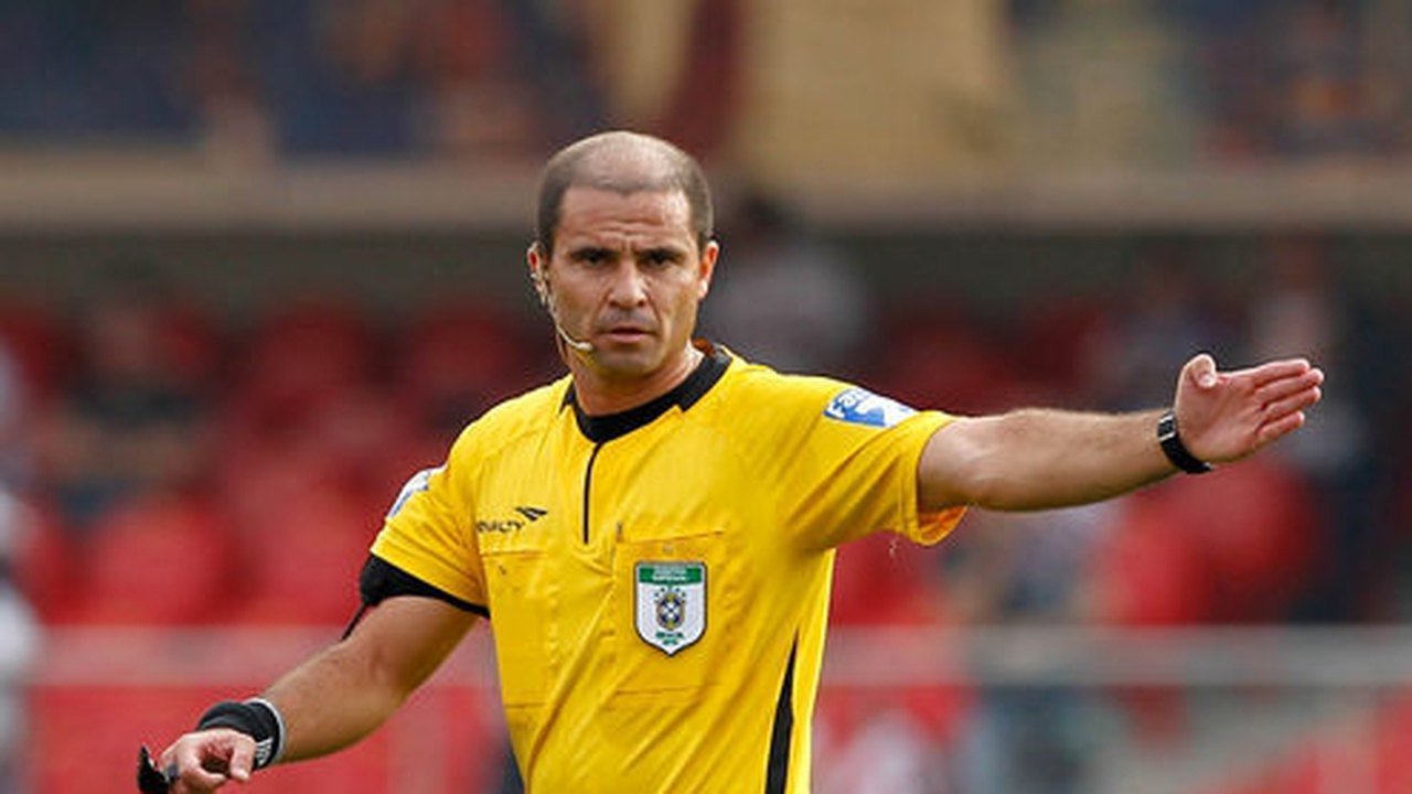 Goiás protestou com a arbitragem de Wilton Pereira Sampaio (Fifa) no último fim de semana e a FGF escalou Elmo Resende para o clássico | Foto: Divulgação