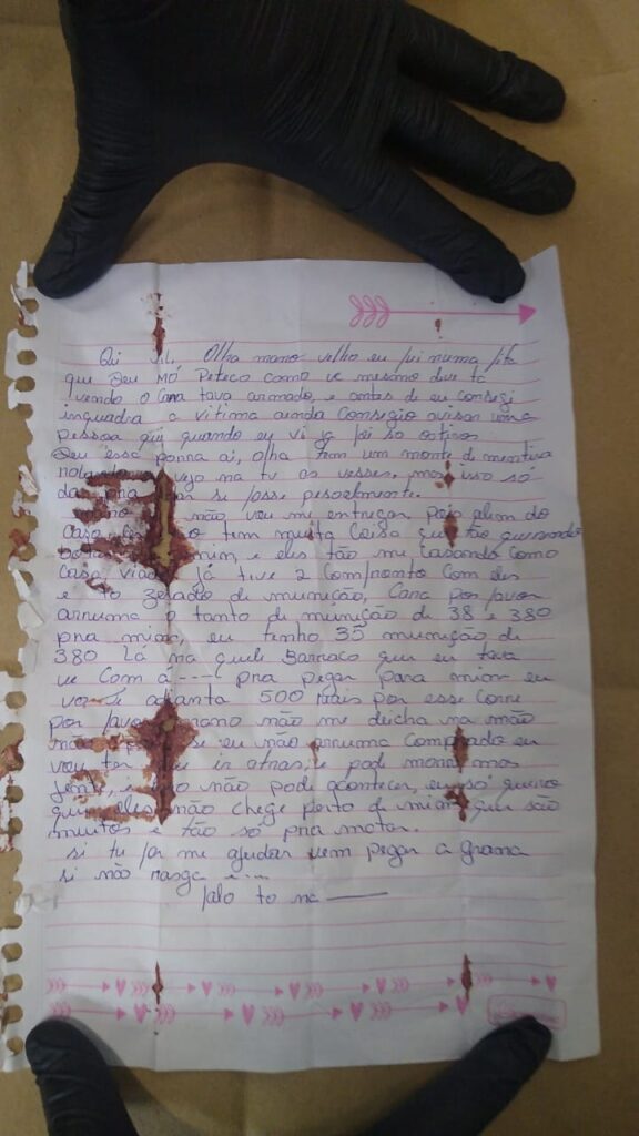 Uma carta encontrada com ele no momento da captura reforça a hipótese. 