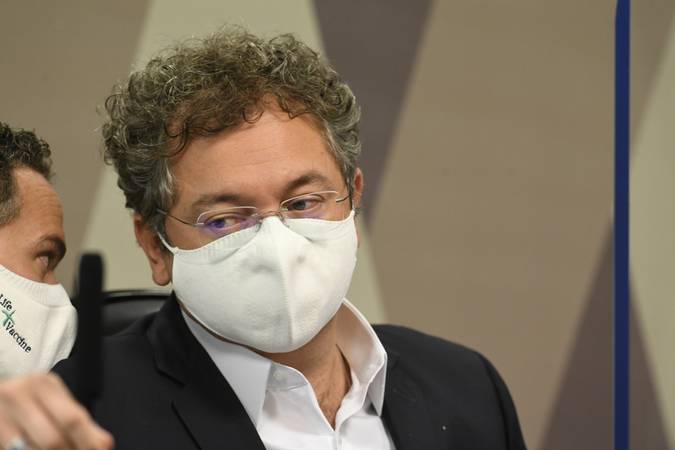 Esta é a terceira ação policial em duas semanas em endereços relacionados ao proprietário de duas empresas de medicamentos, ambas em apuração | Foto: Reprodução