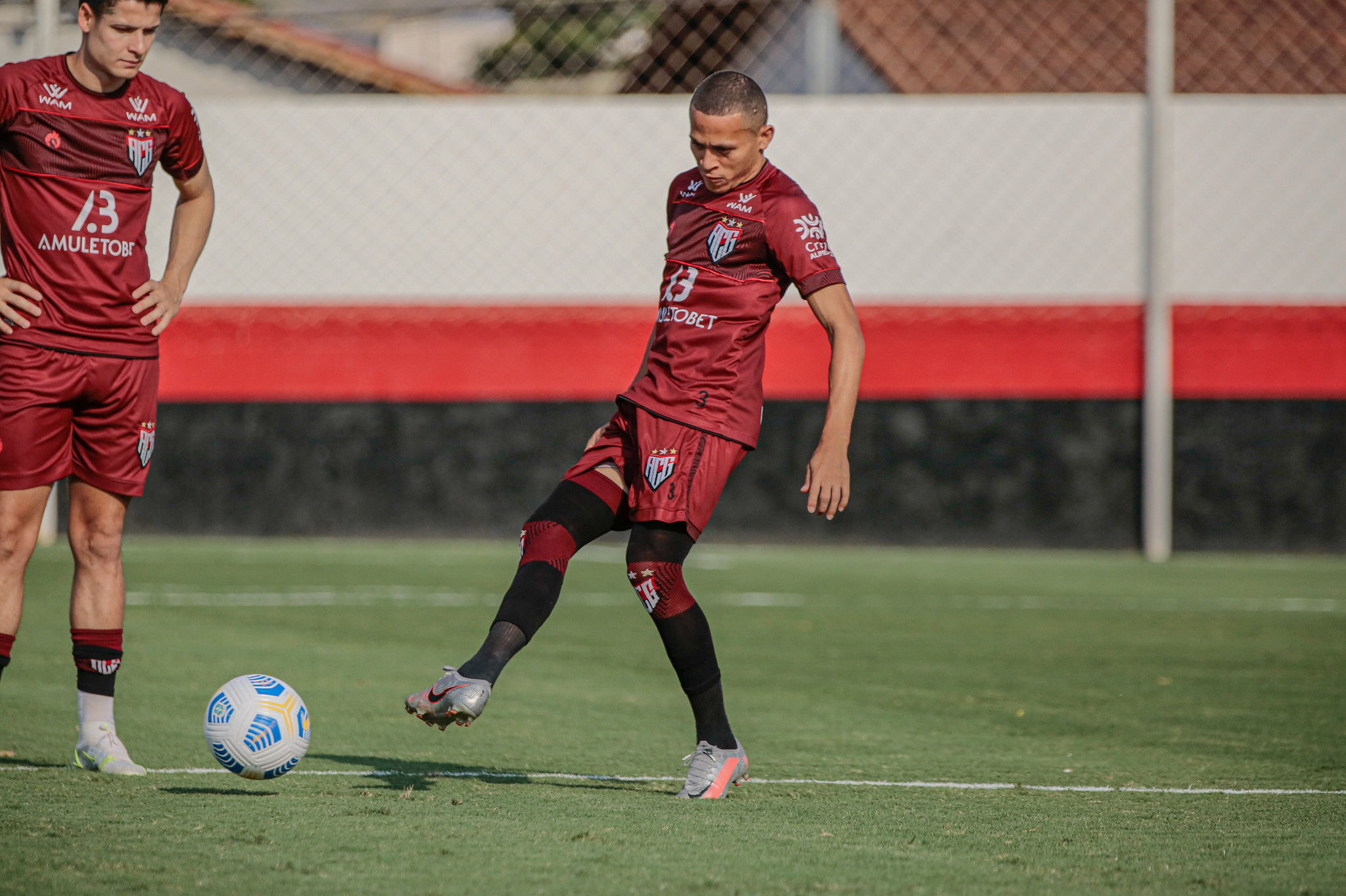João Paulo, que retorna após cumprir suspensão, destaca a importância de uma sequência positiva na Série A | Foto: Bruno Corsino/ACG