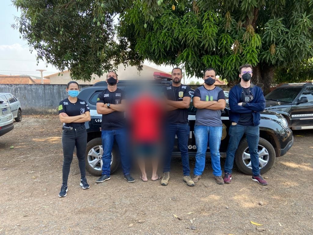 Com a prisão, o suspeito foi interrogado e confessou a prática dos crimes. Ele cometia os abusos desde quando sua filha possuía 9 anos de idade | Foto: Divulgação/ Polícia Civil