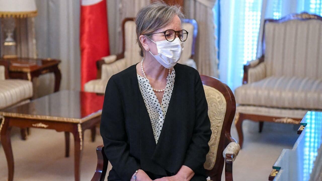 Segundo o presidente, Najla Bouden Romdhane honra as mulheres tunisianas | Foto: Reprodução