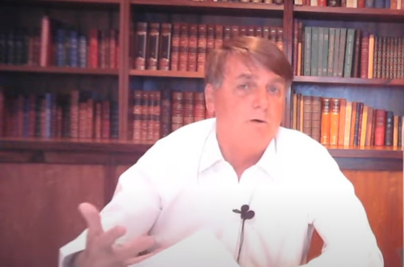 Em isolamento, presidente fez live nesta quinta-feira (23/09) | Foto: Reprodução