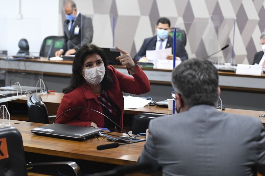 PEC vai a Plenário nesta quarta-feira (22); entre os trechos mantidos, está um dispositivo para incentivar candidaturas de mulheres e negros | Foto: Reprodução