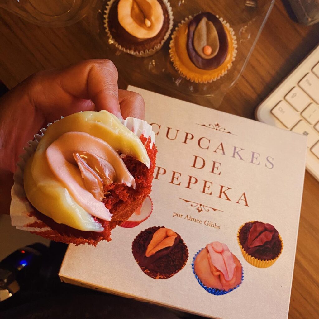 Para promover série, Netflix distribui cupcakes em formato de vagina no Brasil