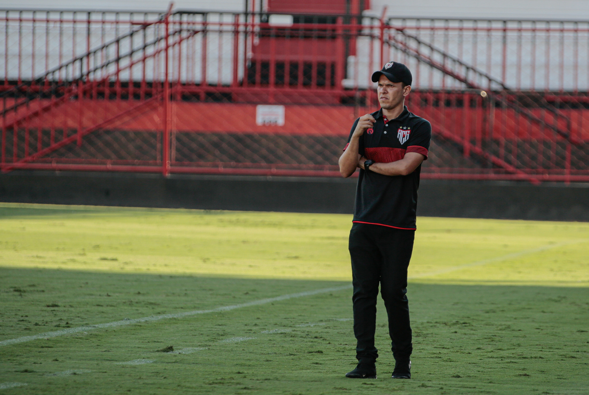 Treinador foi campeão invicto do Campeonato Goiano Sub-15, mas atuou em outras funções desde o início da pandemia | Foto: Bruno Corsino/ACG