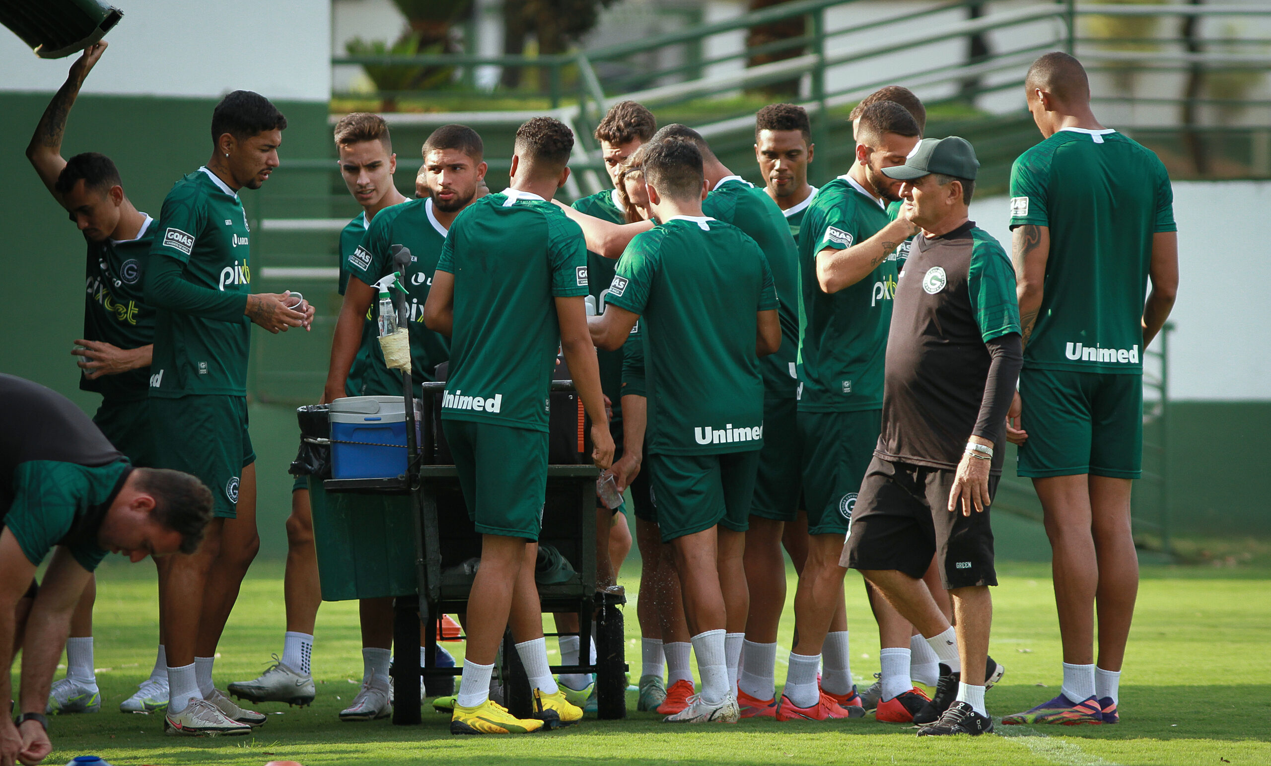 Equipe esmeraldina sofreu três derrotas seguidas na competição e vencer significa voltar a ficar entre os quatro melhores | foto: Rosiron Rodrigues / Goiás EC
