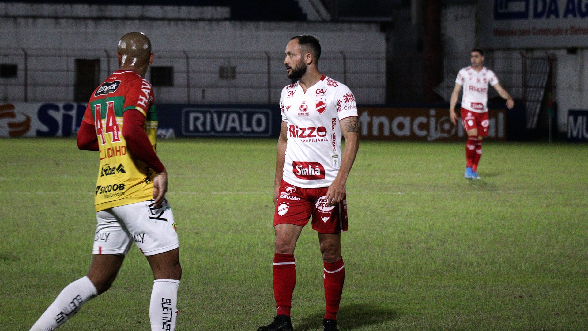 O atacante Diego Tavares marcou um dos três gols do Colorado contra o Brusque | Foto: Douglas Monteiro/Vila Nova FC