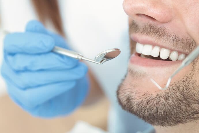 Clínica-Escola da FASAM oferece procedimentos odontológico realizados por alunos que são supervisionados por professores | Foto: Reprodução