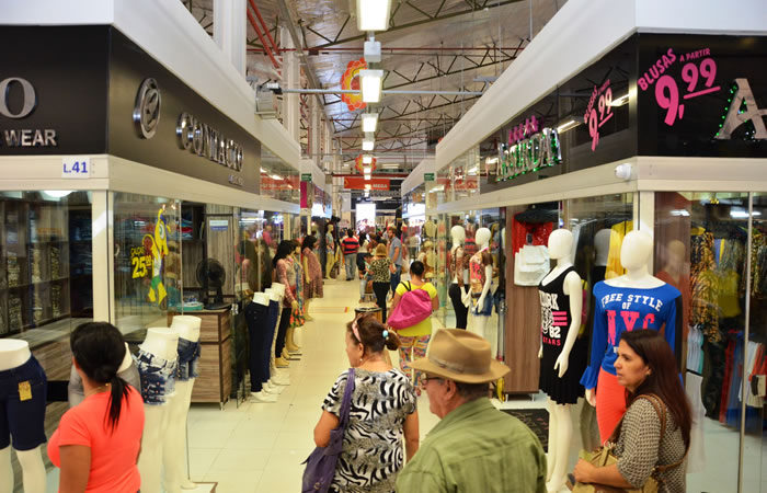 Indústria emprega 32 pessoas na produção de jeans feminino | Foto: Reprodução