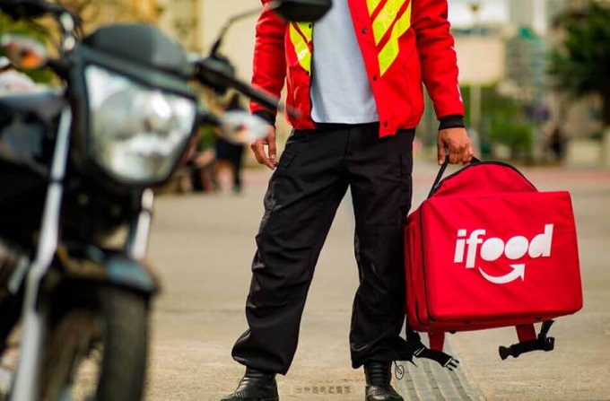 A missão do iFood é amenizar os impactos gerados pela alta da gasolina aos motoristas. | Foto: Reprodução