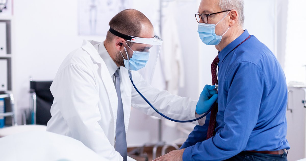 Check-up serve para investigar sintomas persistentes da doença mesmo após a infecção | Foto: Reprodução