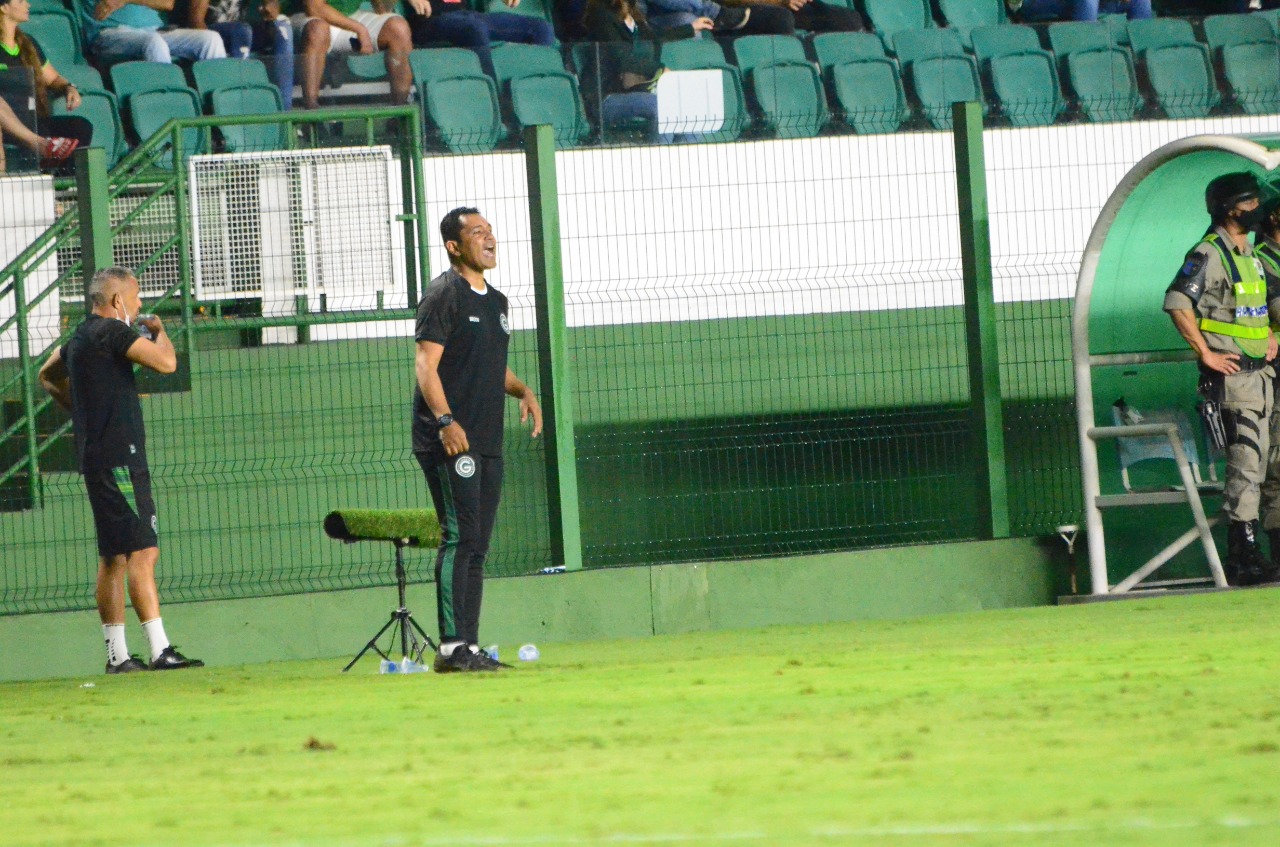 Treinador comentou sobre os três últimos jogos em que equipe pode decretar acesso diante de seu torcedor | foto: Afonso Cardoso