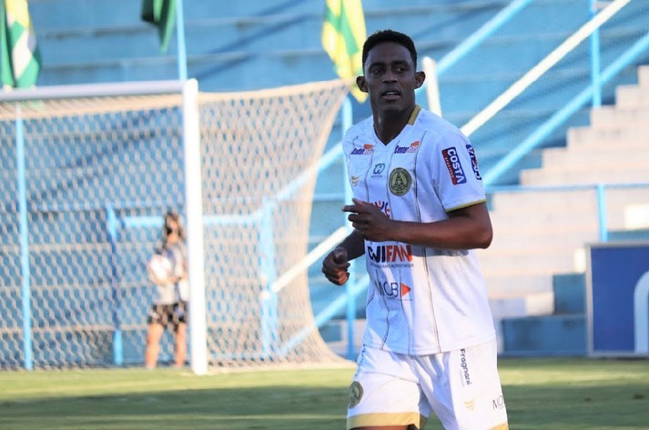 Atacante terminou temporada como artilheiro do Camaleão, no Goianão e Série D | foto: Nicolle Mendes / Aparecidense