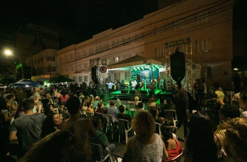 Primeira edição do evento será nesta sexta-feira (05), a partir das 19h, na antiga Estação Ferroviária; agenda vai até o dia 17 de dezembro. | Foto: Reprodução