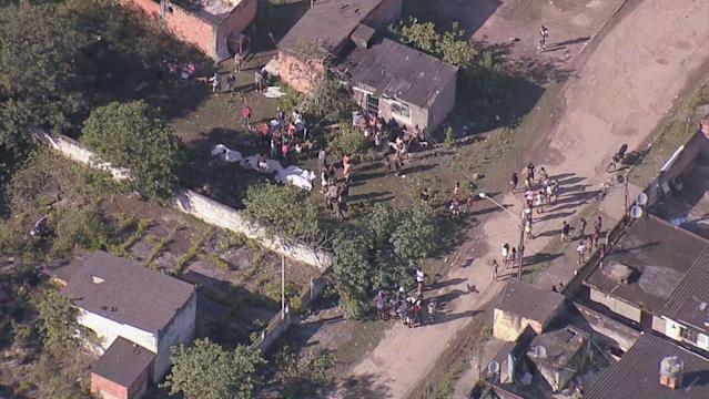 Moradores da comunidade acusam a PM de cometer chacina em represália à morte de um sargento durante confronto no último sábado (20) | Foto: Reprodução