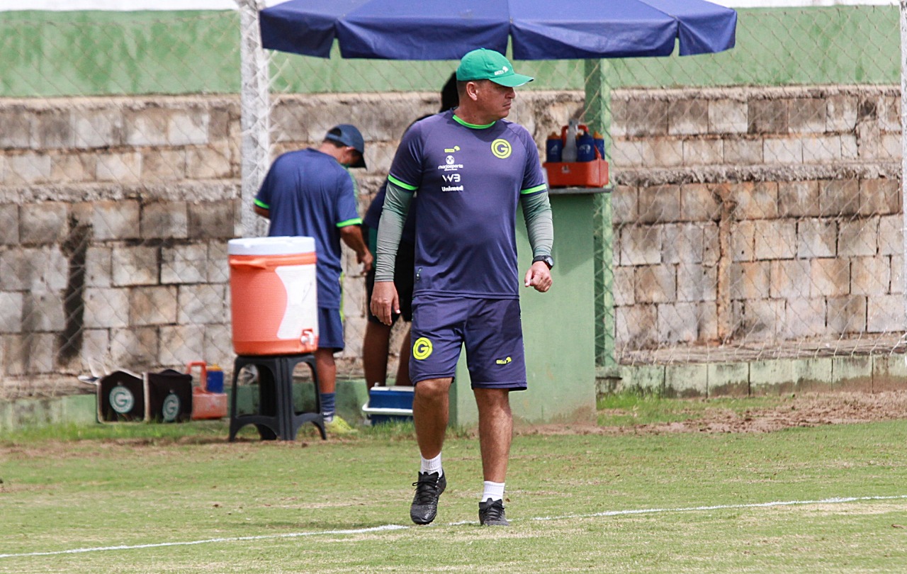 Treinador revelou emoção ao conquistar título do Sub-20 por equipe onde atuou | foto: Rosiron Rodrigues / Goiás EC