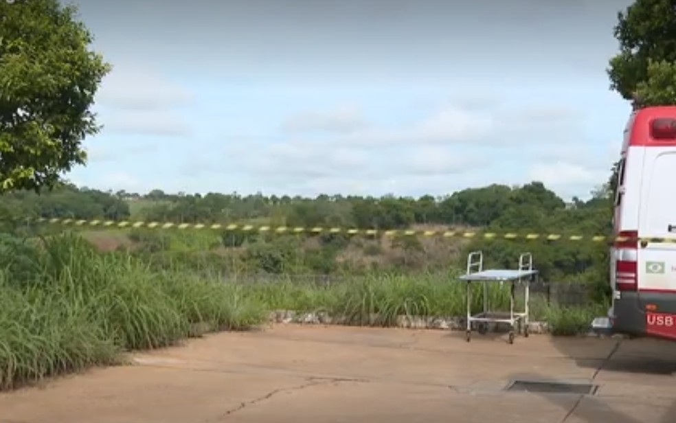 O homem estava internado em uma clínica de reabilitação para dependentes químicos e, segundo o médico de plantão, já teria chegado morto à UPA Jardim Itaipu | Fotos: Reprodução/ TV Anhanguera