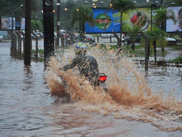 O caso ocorreu nesta quinta-feira, por volta das 21h, na Avenida Raposo Tavares | Foto: Ilustrativa/ Reprodução