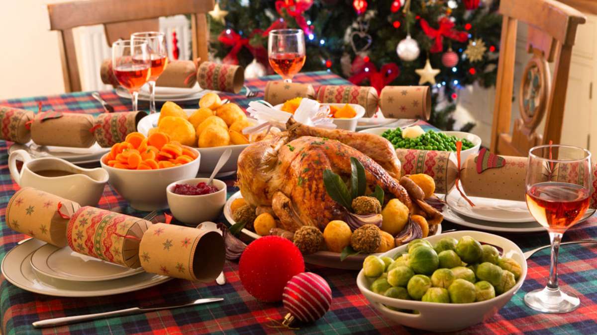 Segundo a FGV, o frango inteiro teve aumento de 27,34% no preço em relação ao que era vendido no Natal do ano passado; aumento do preço dos insumos é uma das explicações. | Foto: