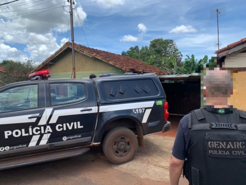 Durante a ação, um dos indivíduos se identificou falsamente aos agentes mas foi constatado que se tratava de um foragido do Estado de São Paulo. | Foto: Reprodução