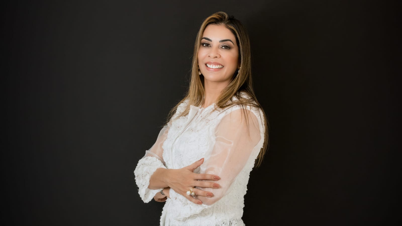 Dermatologista Gislaine Sales, do Órion Complex, dá dicas de como aproveitar a praia com segurança | Foto: Reprodução