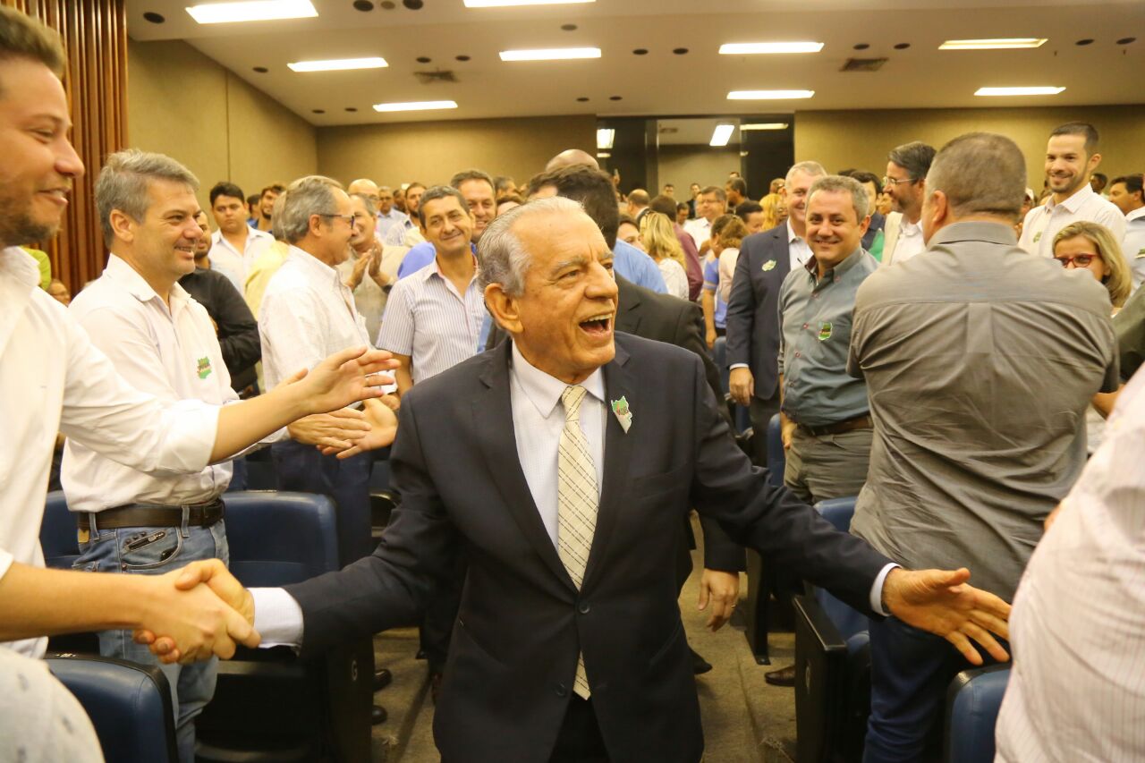 A cantora Maria Eugênia fará uma apresentação musical no hall do Teatro Goiânia durante a mostra e o cantor Marcelo Barra se apresentará no palco do local. | Foto: Reprodução