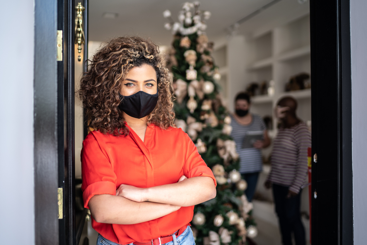 Mesmo com um quantitativo menor, os pequenos negócios são os que mais têm ajudado no aumento da criação dos novos postos de trabalho no país. | Foto: Reprodução