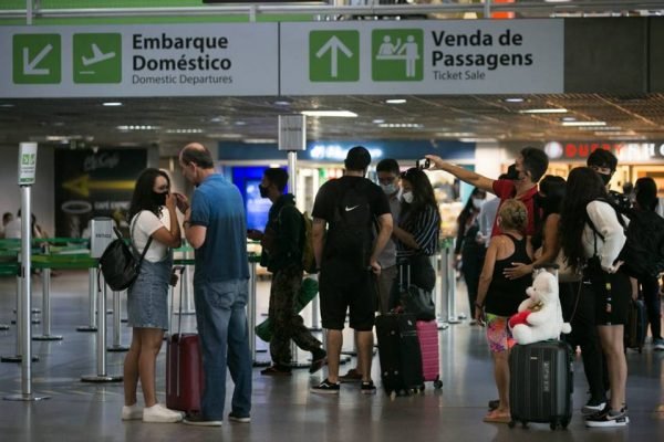 Quem for viajar neste período de alta temporada precisa se preparar com antecedência para não ter nenhum contratempo que impeça o embarque | Foto: Reprodução
