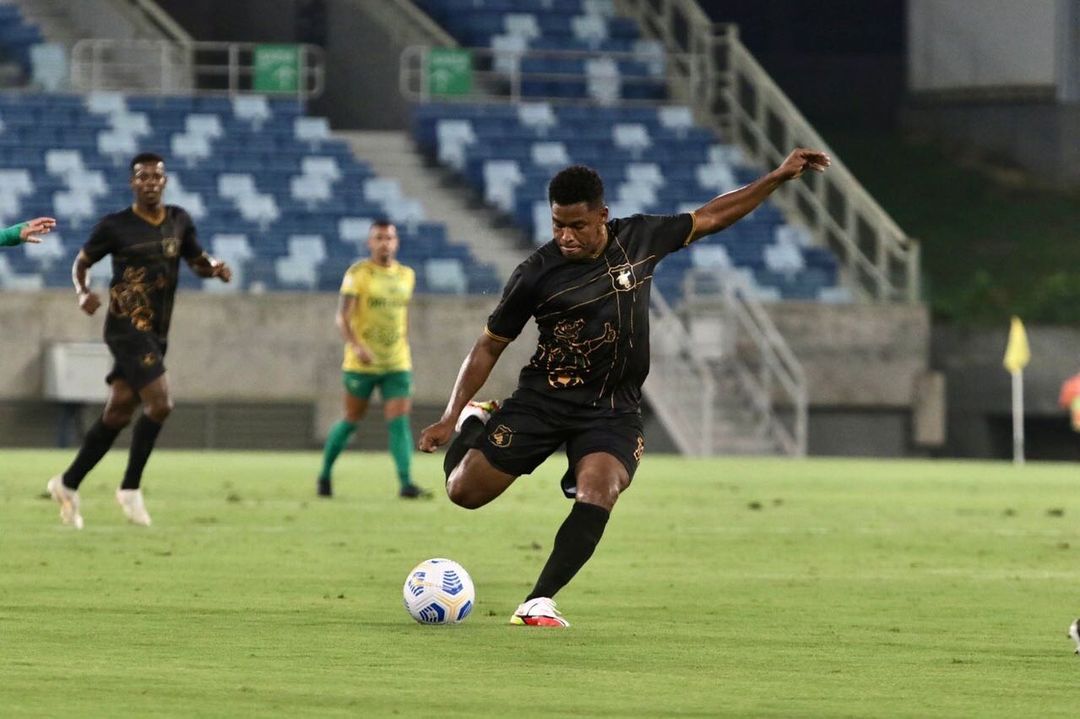 Por último, Alan Mineiro estava no Brasiliense, onde disputou apenas 14 jogos | Foto: Arquivo pessoal