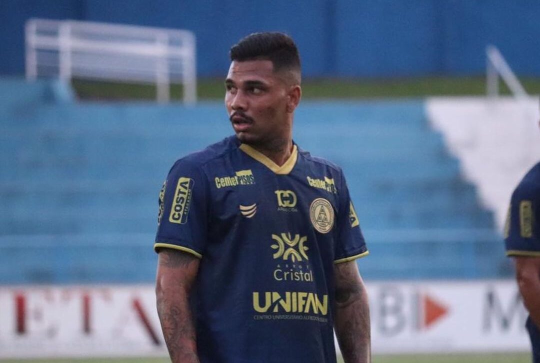 Alisson Taddei estava na Aparecidense no início do ano, onde jogou o Goianão pelo Camaleão | foto: Nicolle Mendes / Aparecidense