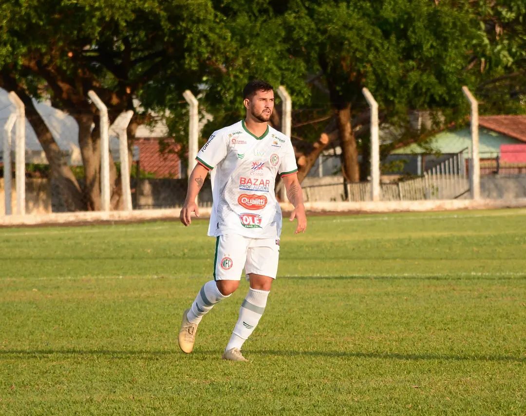 Atacante Américo segue na equipe após conseguir acesso de divisão e agora ajuda o Morrinhos na elite estadual | foto: Arquivo pessoal