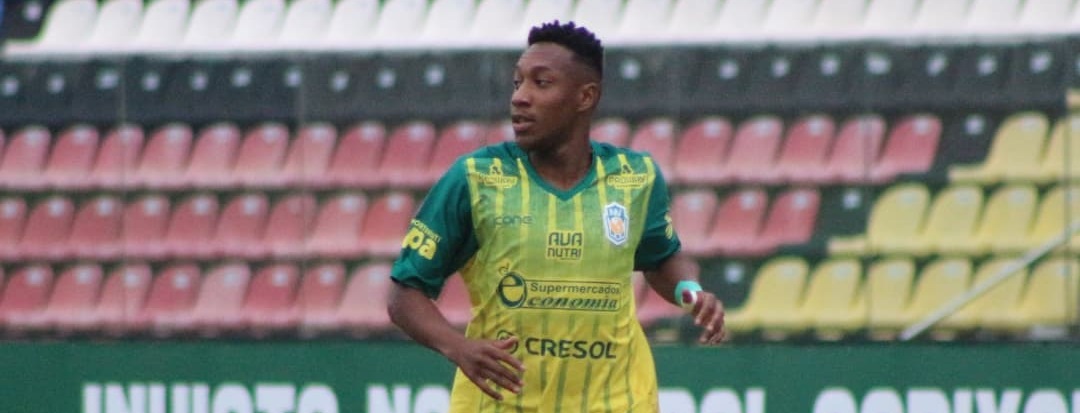 Novo reforço do Goianésia, o atacante Joãozinho marcou 26 gols na atual temporada | Foto: Samuel Gomez/Nova Venécia FC