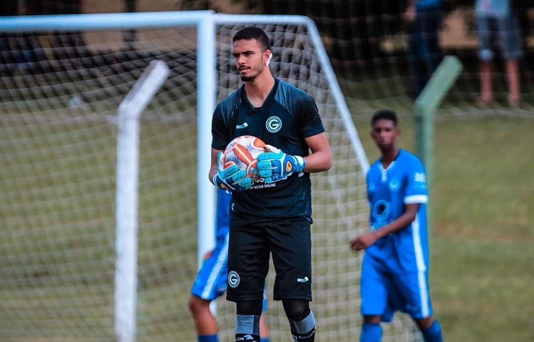 O goleiro foi um dos destaques do clube esmeraldino na campanha do Brasileiro Sub-20, em 2020 | foto: Heber Gomes
