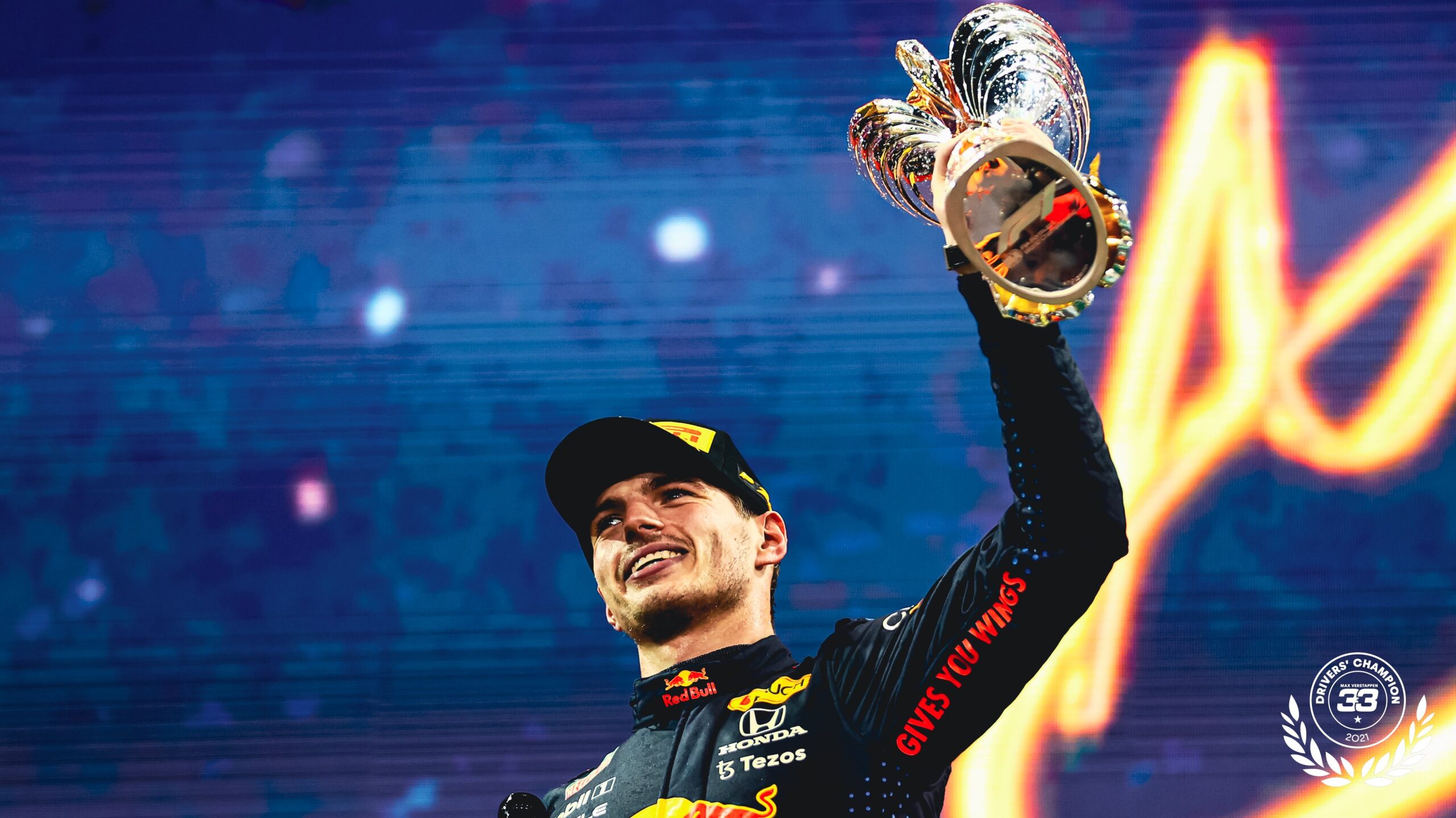 O holandês Max Verstappen conquistou, neste domingo (12), seu primeiro título na Fórmula 1 | Foto: Red Bull Racing