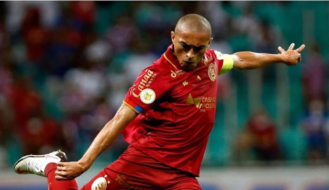 Nino Paraíba se despediu do Bahia em suas redes sociais e está a detalhes de assinar com o Goiás para 2022 | foto: Arquivo pessoal / Jogador