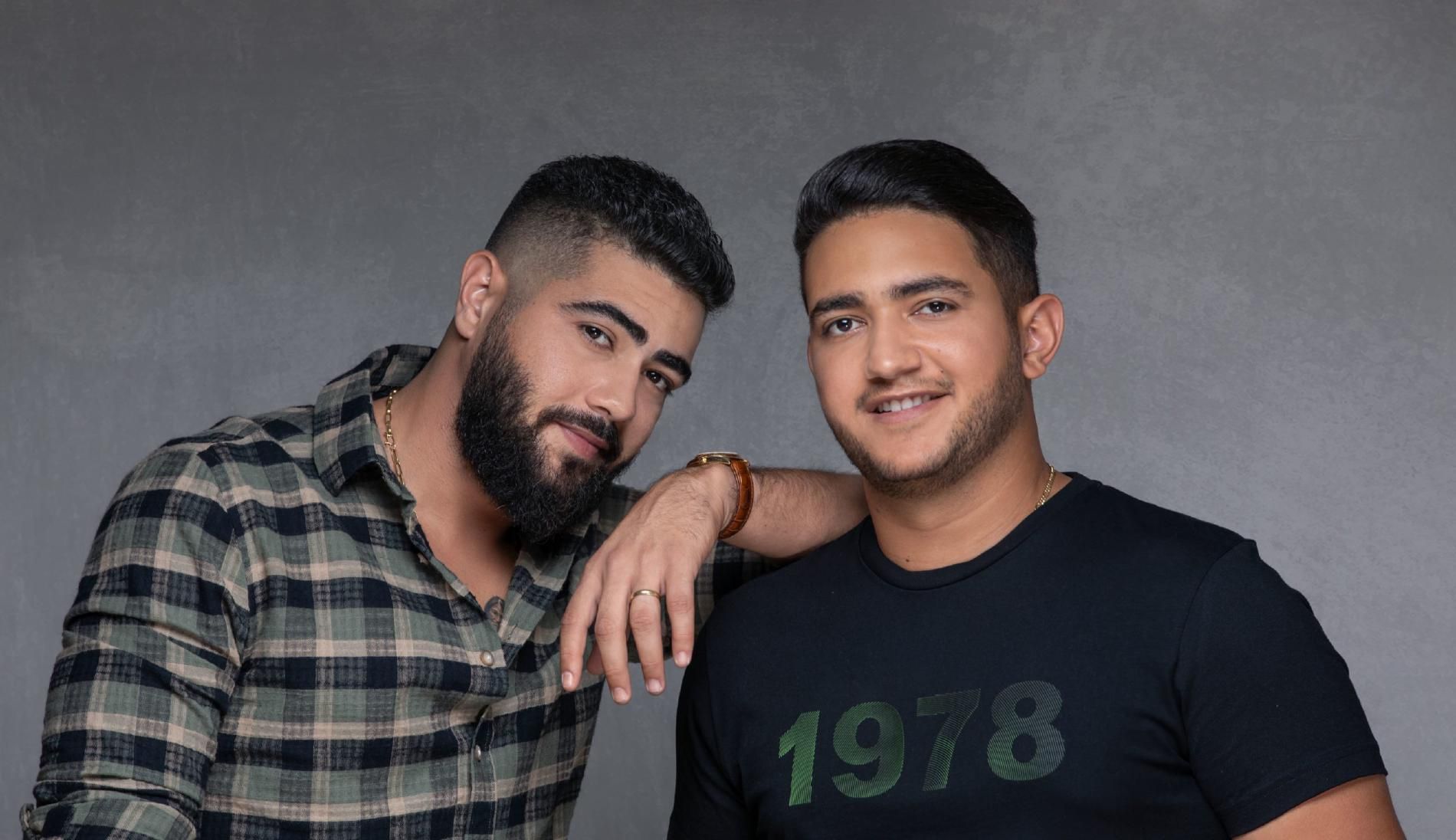 Edson Alves dos Reis Junior (Juliano) junto ao irmão Ricelly Henrique Tavares Reis (Henrique), formam a dupla "Henrique e Juliano", um verdadeiro fenômeno da música sertaneja. | Foto: Reprodução