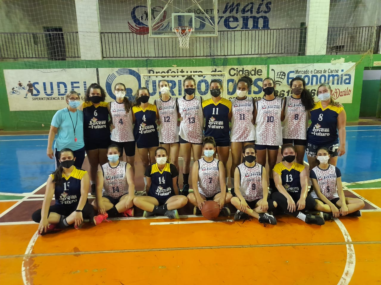 Sheila Cristina de Carvalho Borges, será treinadora da equipe feminina goiana sub-17que estreia nesta terça-feira (7), às 13 horas | foto: reprodução / secretaria de esportes