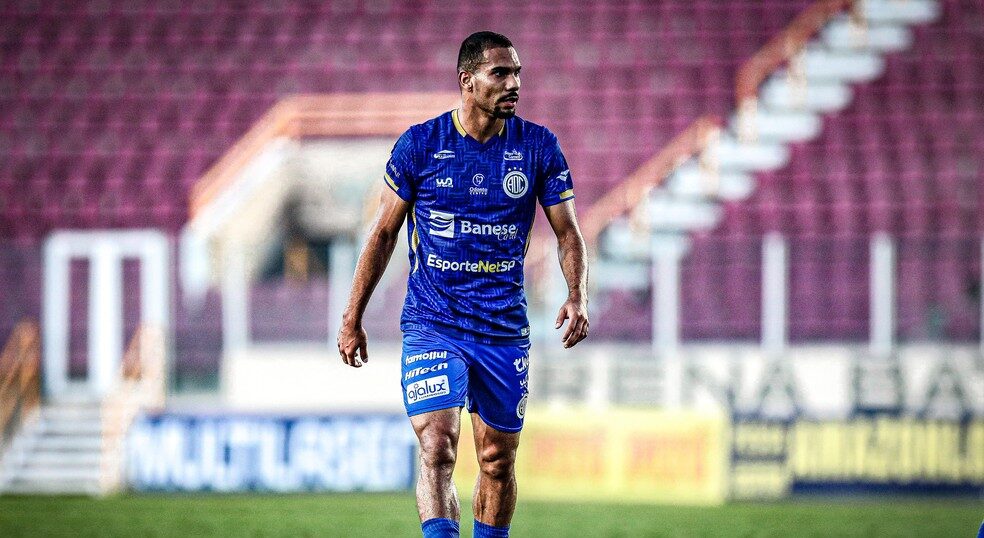 Volante estava atuando recentemente no Confiança, sendo titular na última Série B | foto: Arquivo pessoal