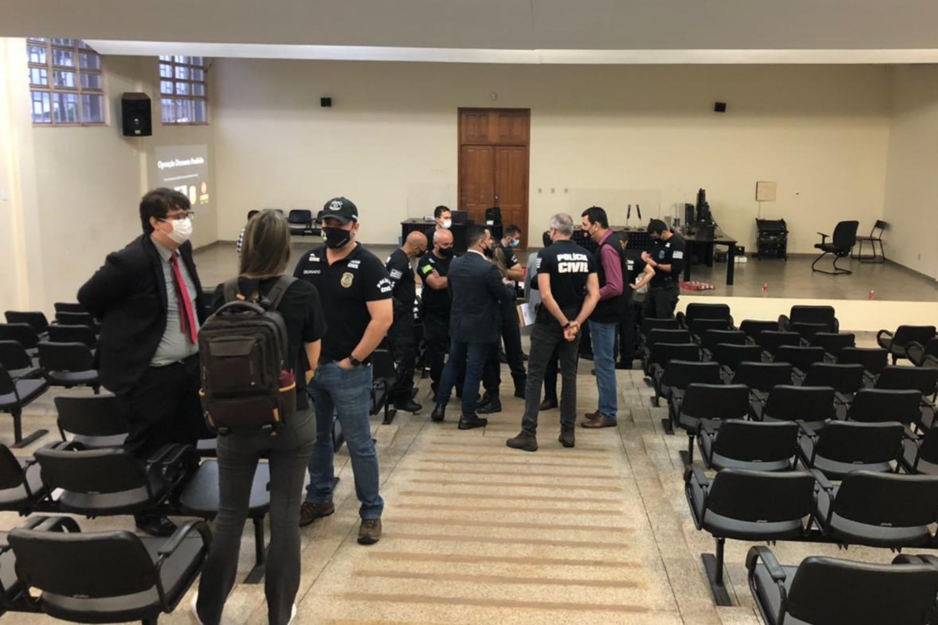 A investigação seguirá em curso com a análise do material apreendido. | Foto: Reprodução/Internet