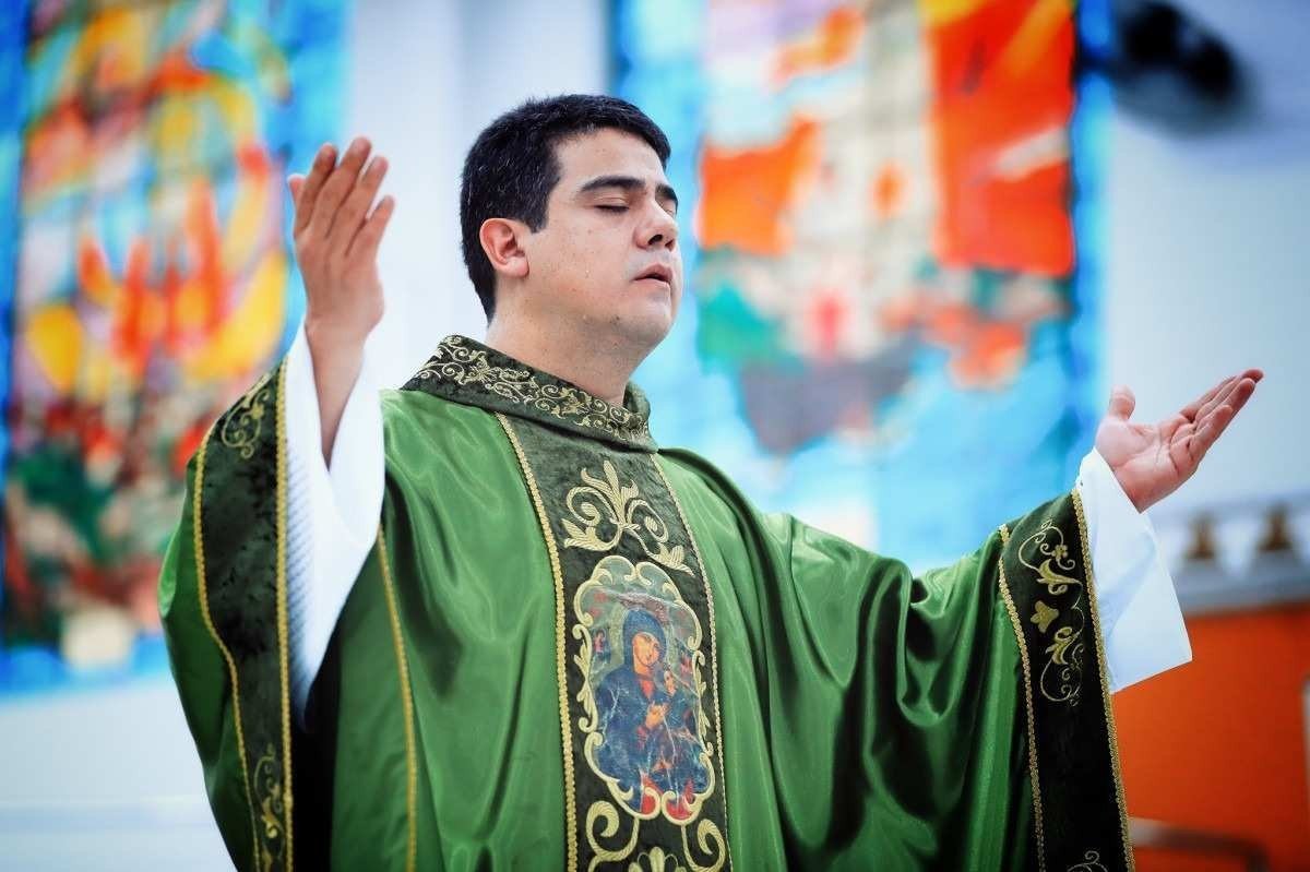 Comentários de seguidores desejam boas-vindas e declaram saudades do Padre | Foto: Reprodução