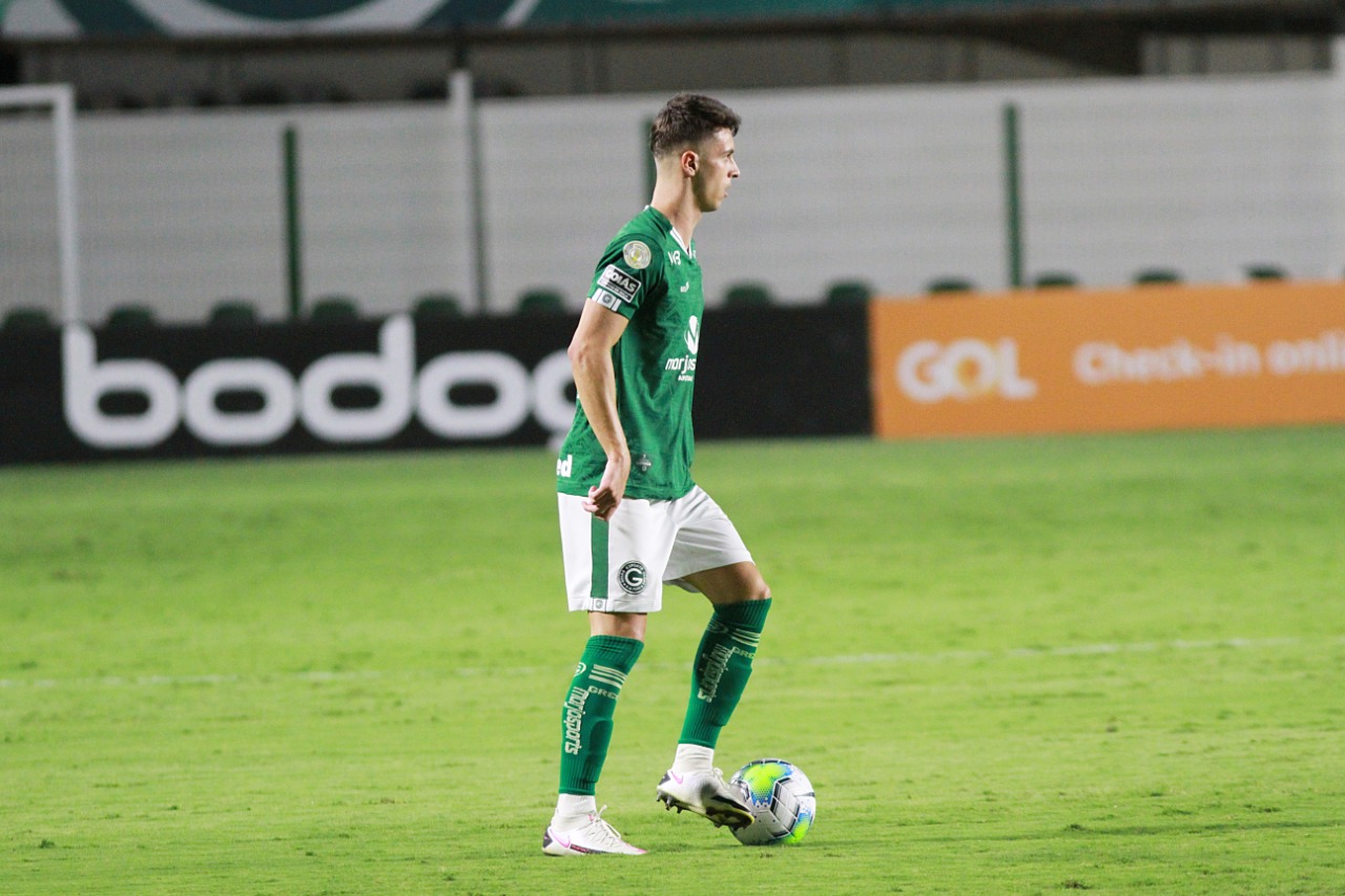 Shaylon atuou na equipe esmeraldina em 2020, na disputa da Série A e torcida vê volta como bom reforço | foto: Rosiron Rodrigues / Goiás EC