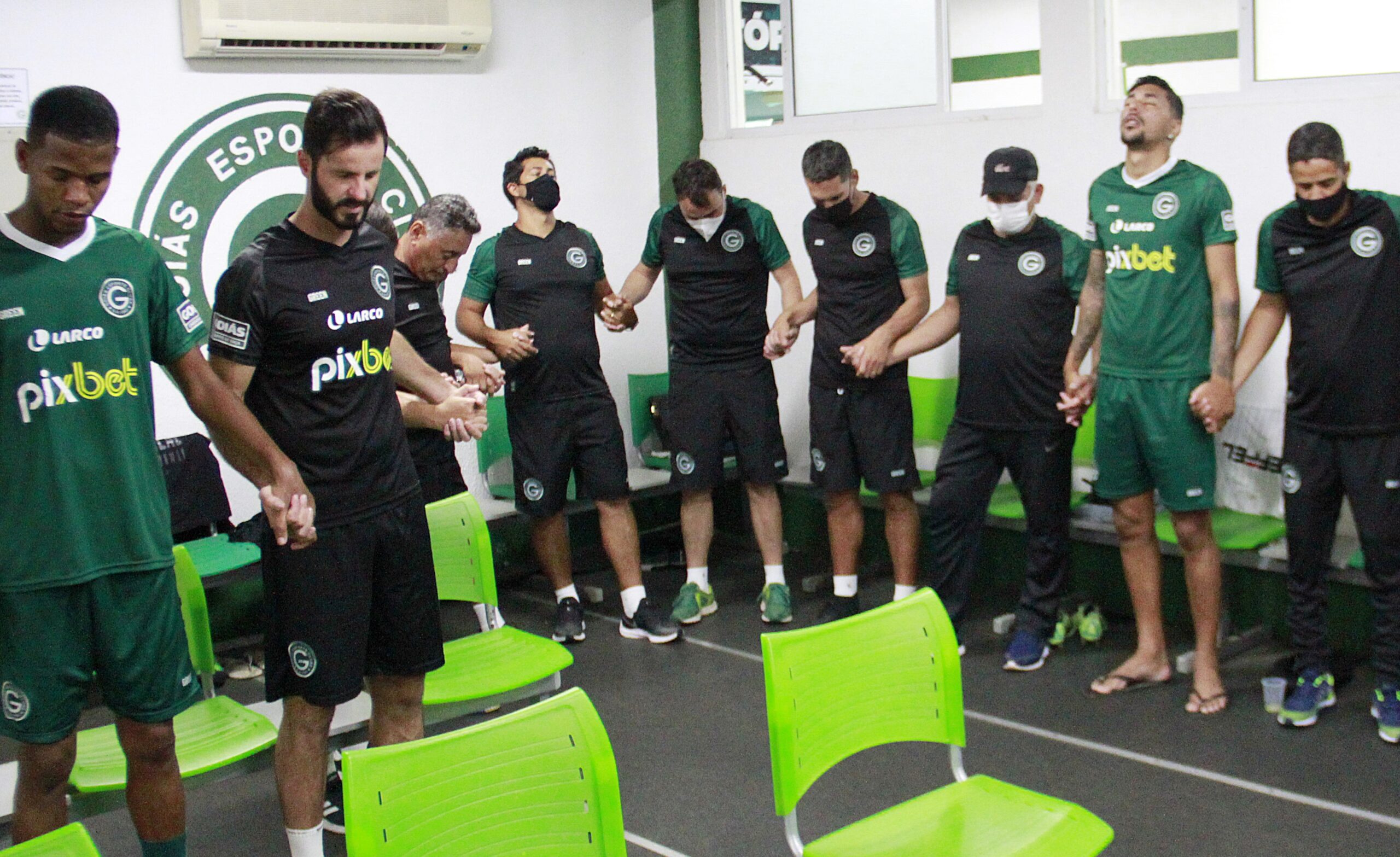 Equipe esmeraldina já conta com os contratados Vinicius, Caetano e Éverson, aposta para o Goianão | foto: Rosiron Rodrigues / Goiás EC