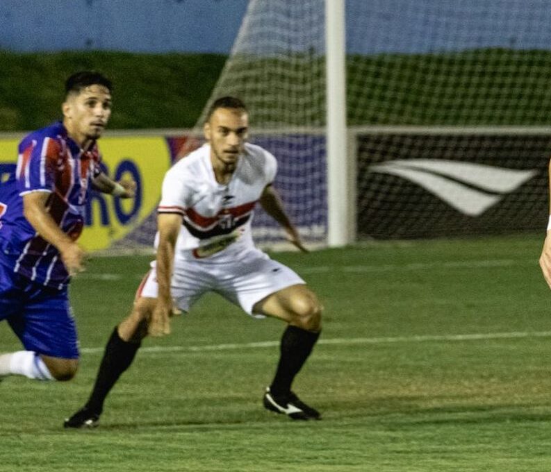 O atacante Ivamar disputou o último Goianão com a camisa do Anápolis | foto: Arquivo pessoal