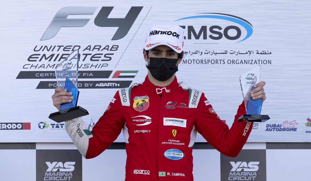 Rafa Câmara comemorando uma de suas 6 vitórias na F4 UAE, em Abu Dhabi | Foto: Prema Racing